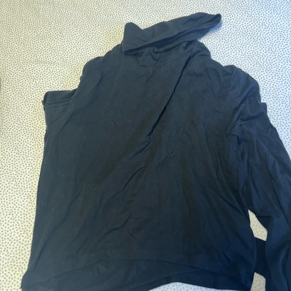 TALULA TURTLENECK - Picture 4 of 4